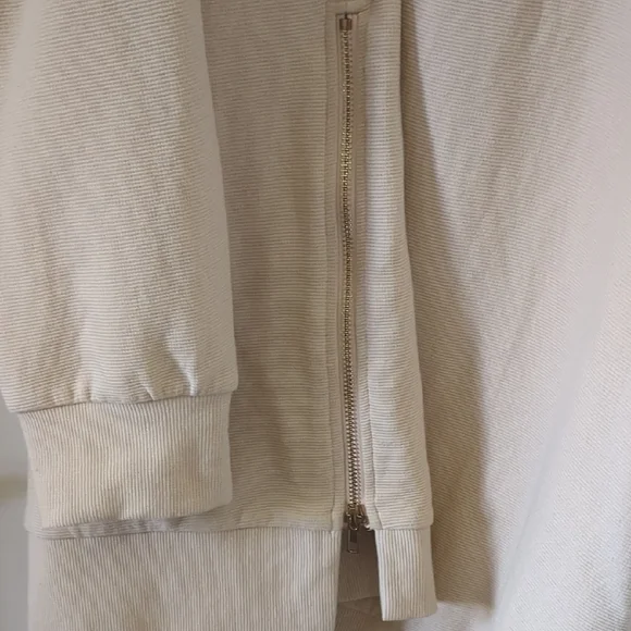 Women's Cream Sweatshirt - Picture 6 of 8